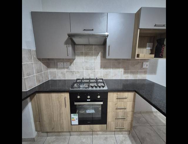 2 BEDROOM PROPERTY TO RENT IN RAVENSWOOD